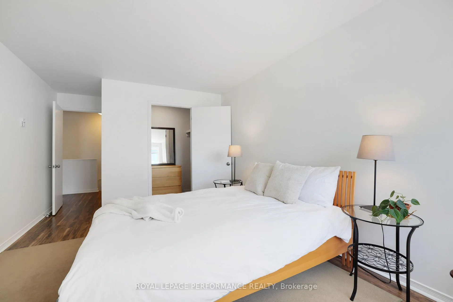 Photo 22 of Unit 5, 144 Bayview Station Road, Ottawa, Hintonburg — HOMEH