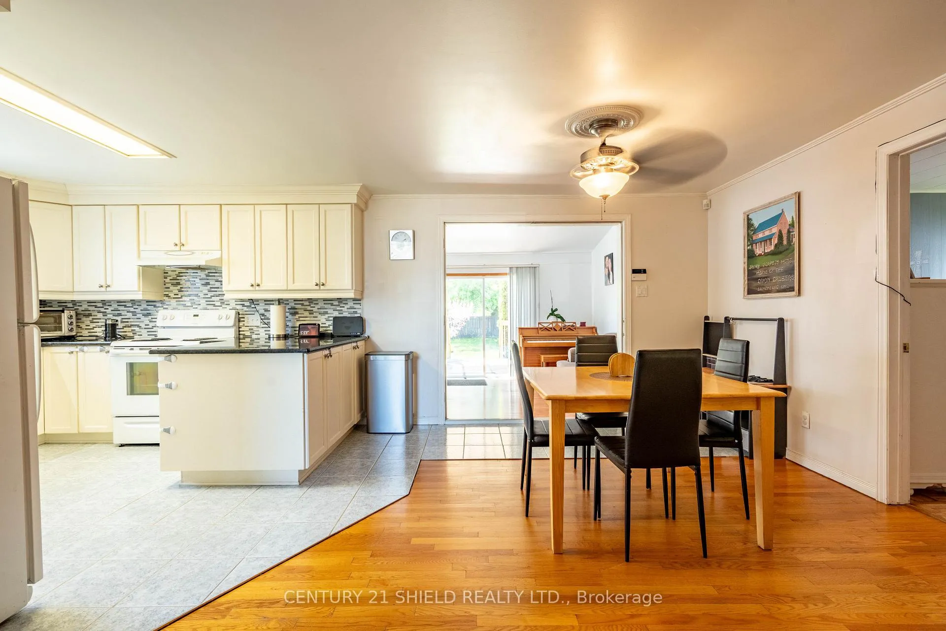 Photo 3 of 1320 Aubin Avenue, Cornwall — HOMEH