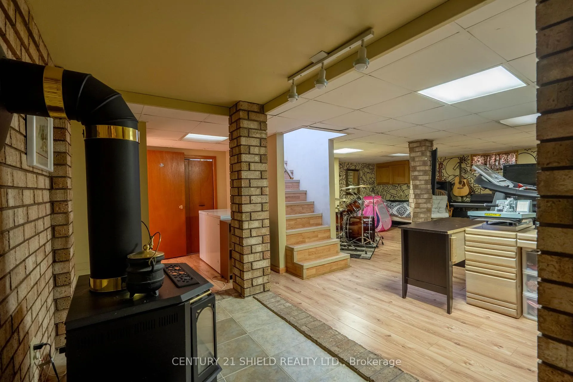Photo 27 of 1320 Aubin Avenue, Cornwall — HOMEH