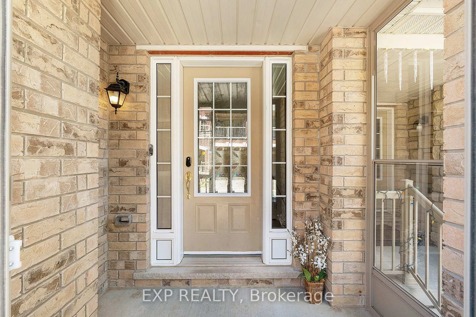 Photo 3 of 38 Miami Grove, Brampton, Bram East — HOMEH