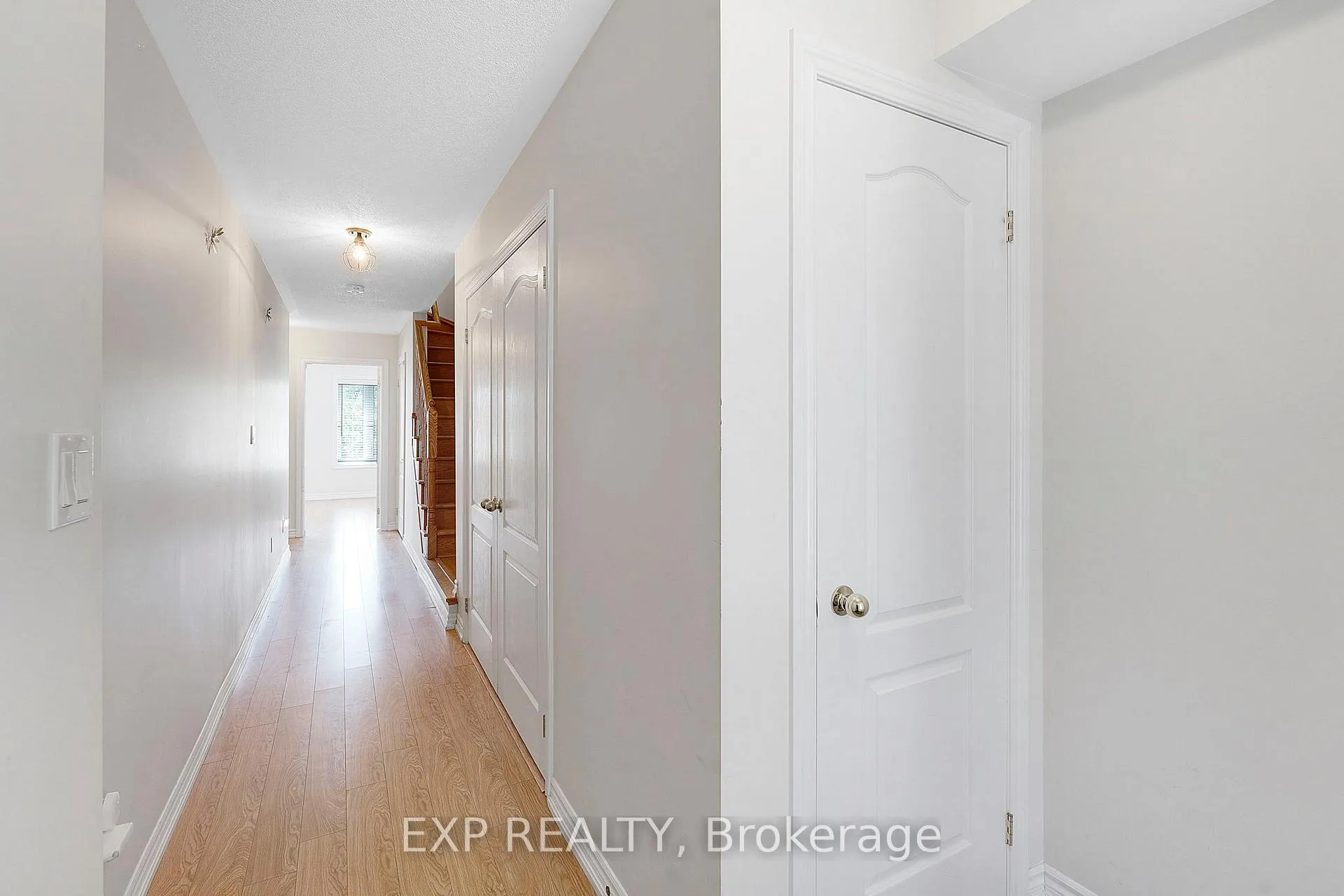 Photo 5 of 38 Miami Grove, Brampton, Bram East — HOMEH