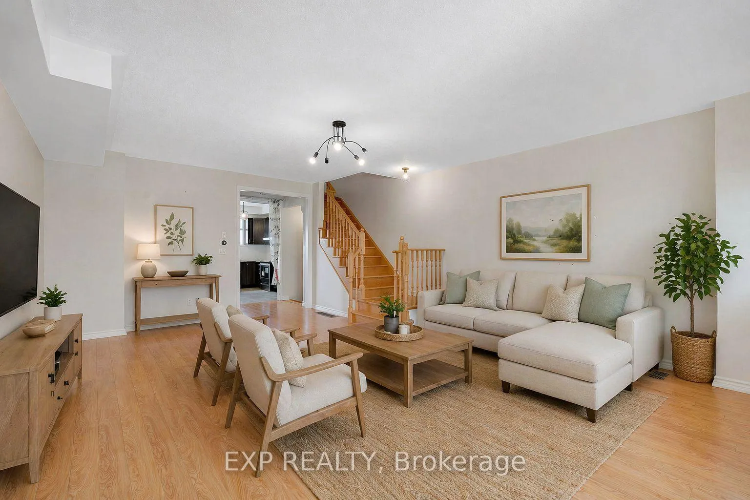 Photo 7 of 38 Miami Grove, Brampton, Bram East — HOMEH