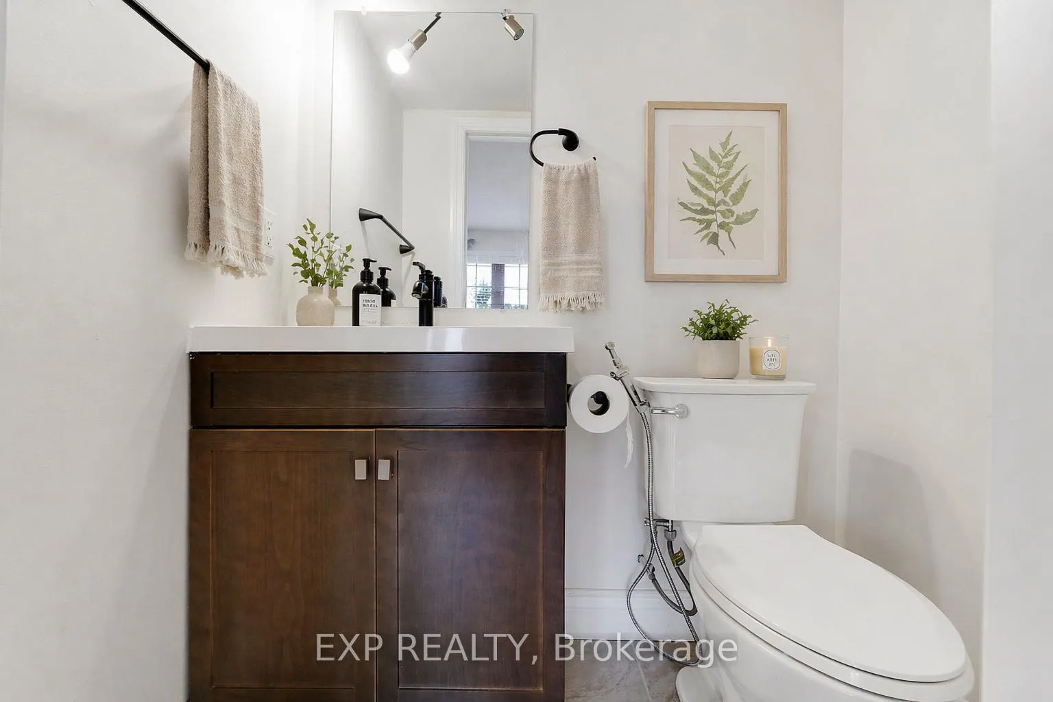 Photo 13 of 38 Miami Grove, Brampton, Bram East — HOMEH
