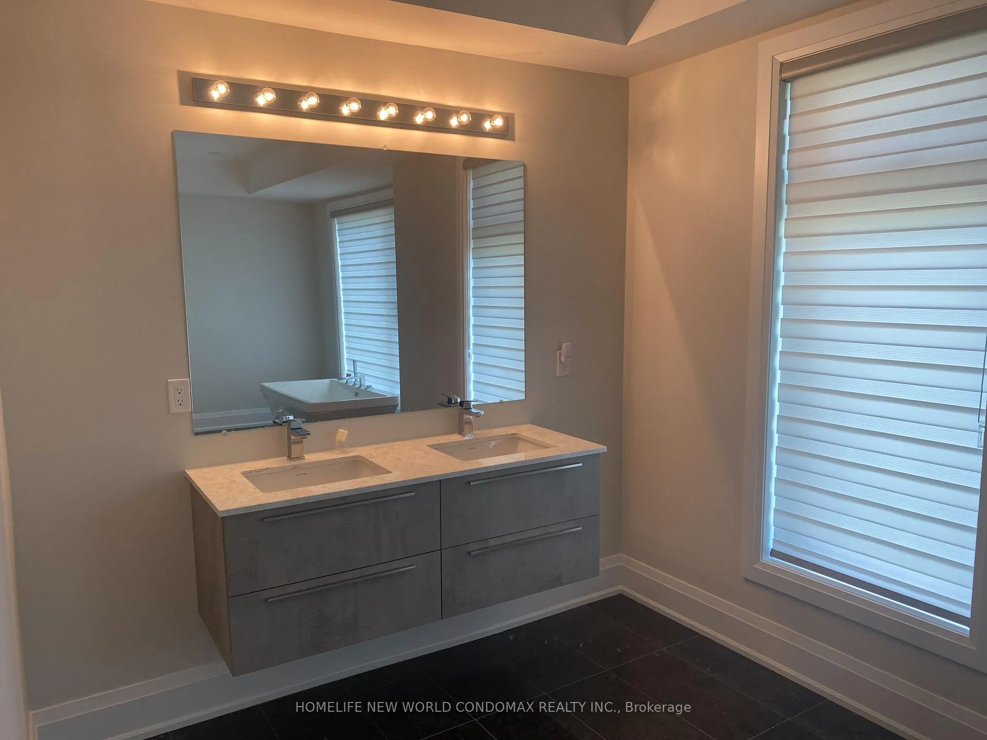 Photo 4 of 863 Clark Avenue W, Vaughan, Brownridge — HOMEH