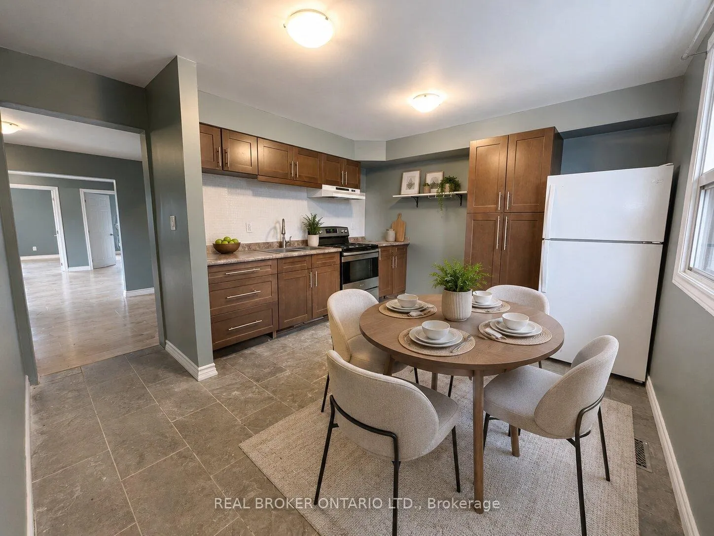 Photo 9 of 518 Cannon Street E, Hamilton, Gibson — HOMEH
