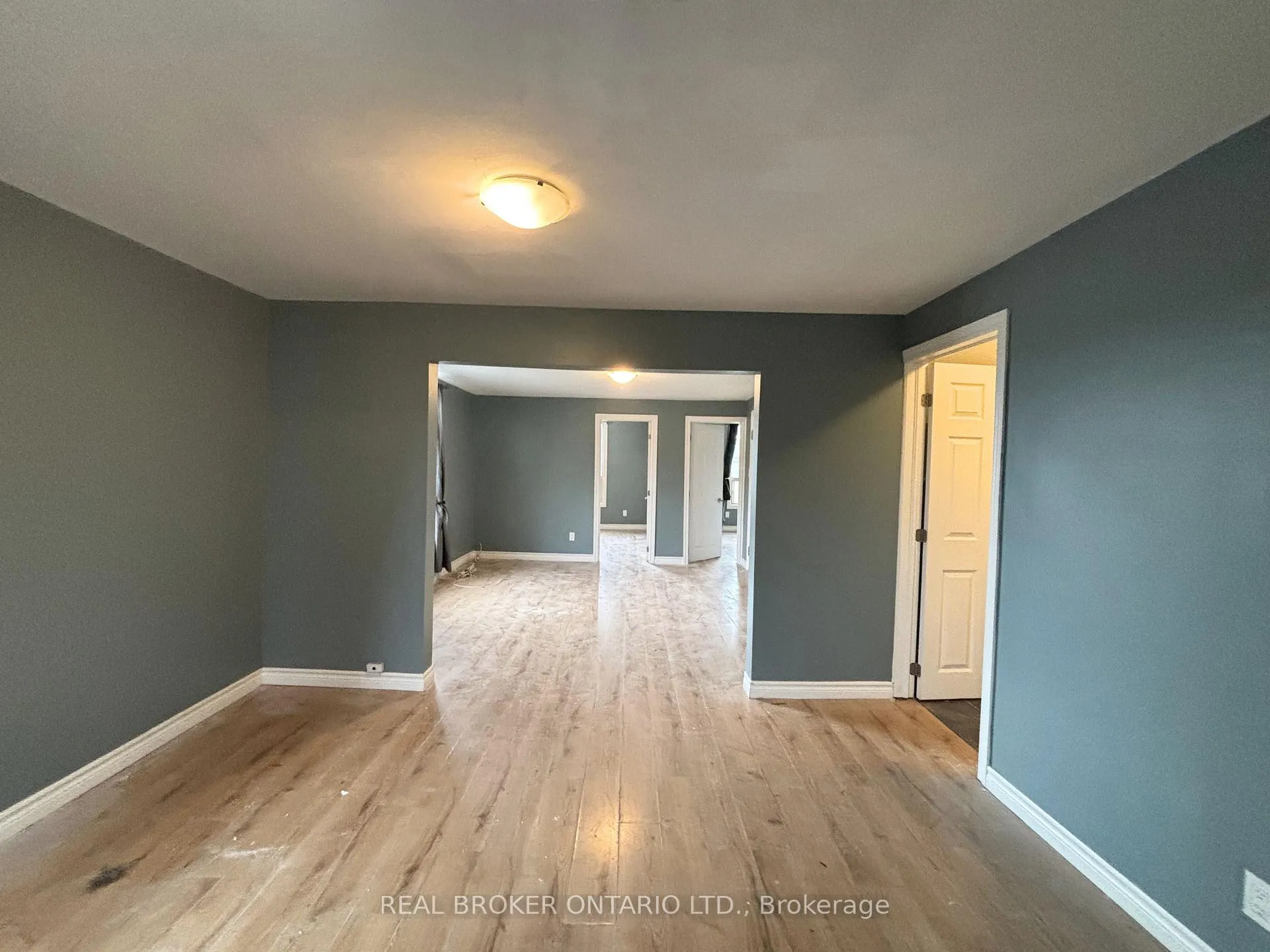 Photo 17 of 518 Cannon Street E, Hamilton, Gibson — HOMEH