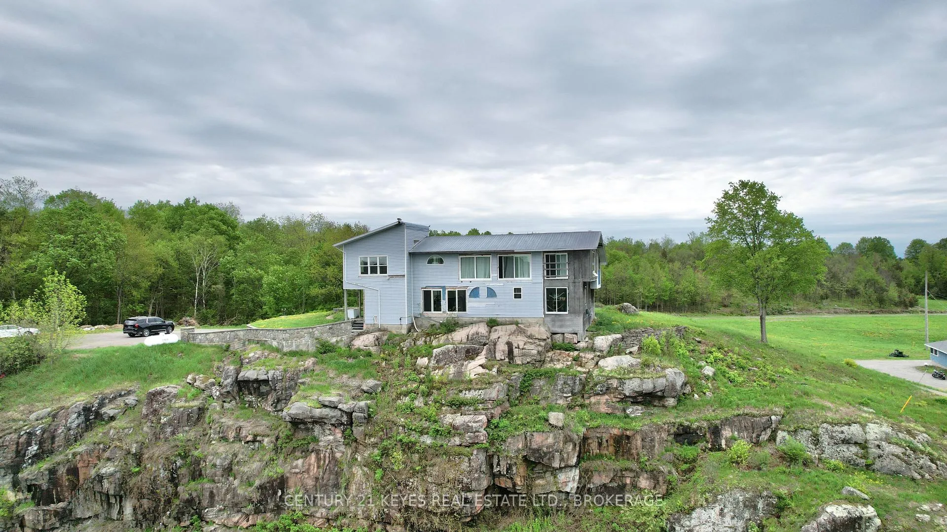 Photo of 151 County Rd 5