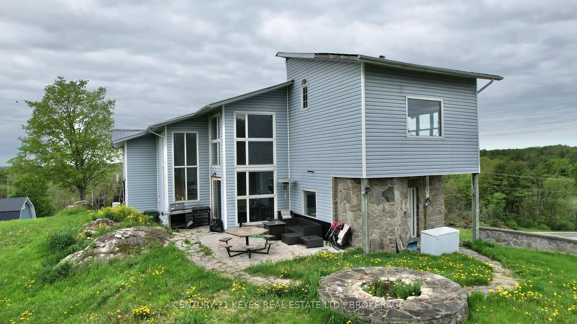 Photo 6 of 151 County Rd 5, Front of Yonge, Front of Yonge Twp — HOMEH