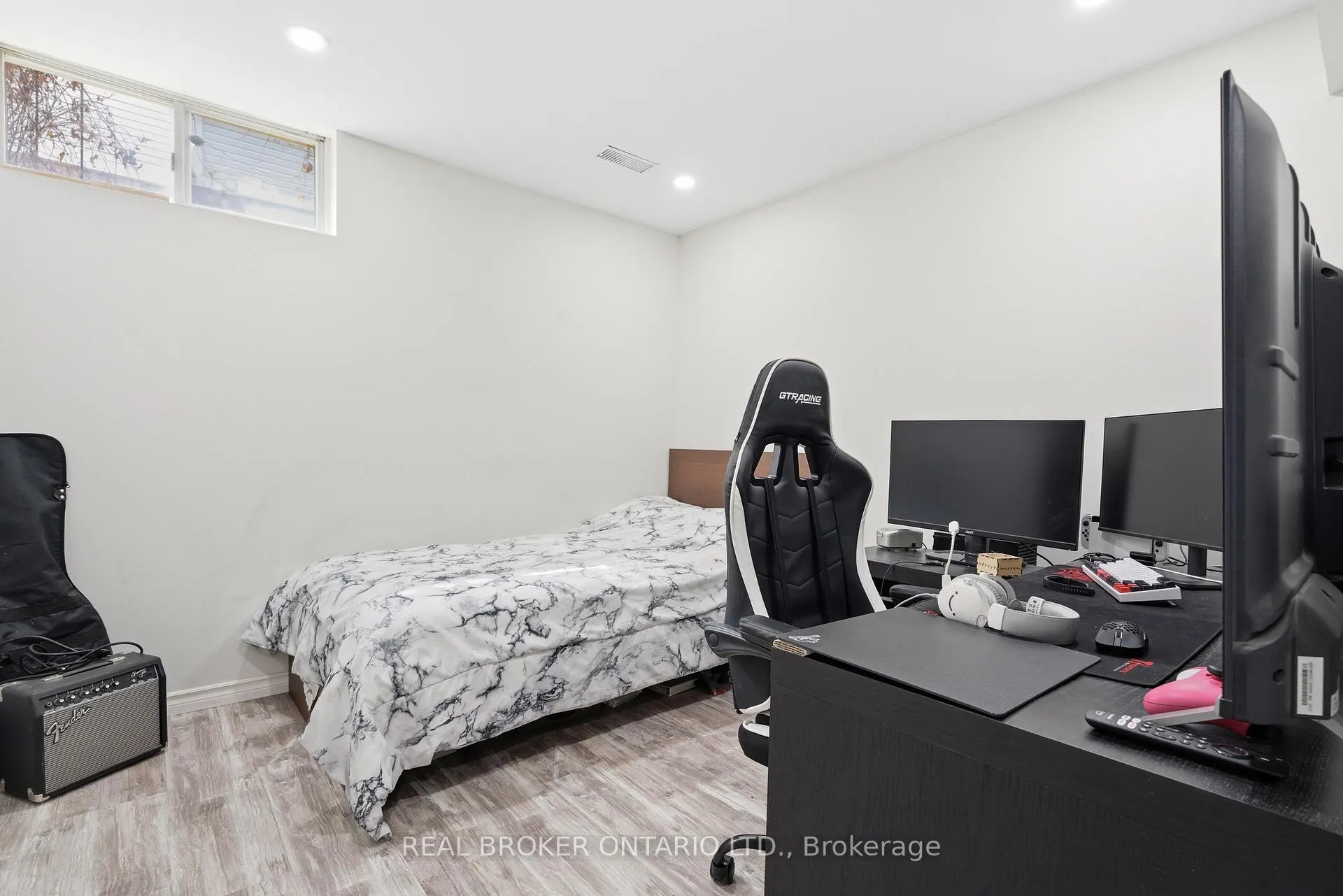 Photo 13 of Unit 11, 941 Gordon Street, Guelph, Kortright West — HOMEH
