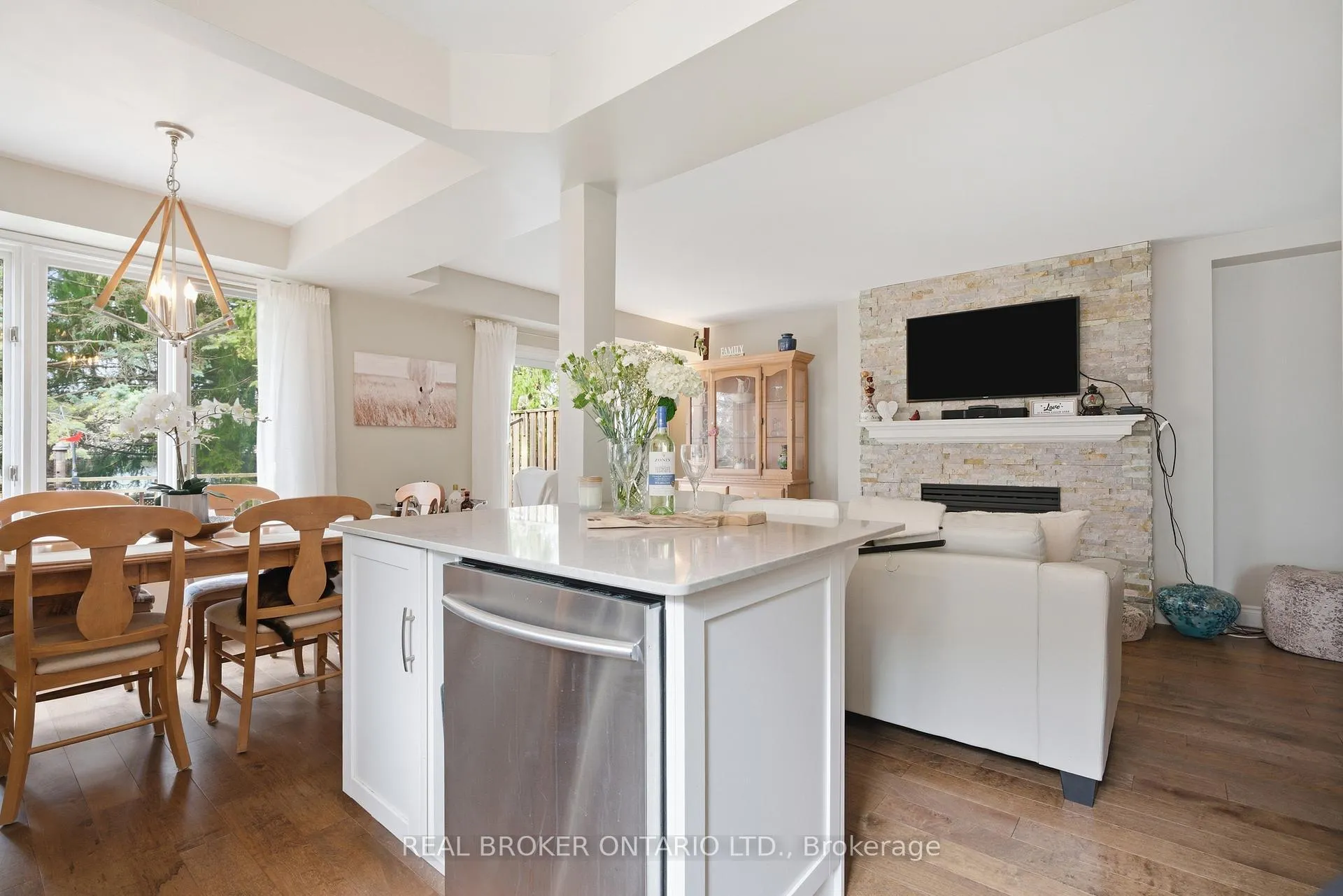 Photo 25 of Unit 11, 941 Gordon Street, Guelph, Kortright West — HOMEH