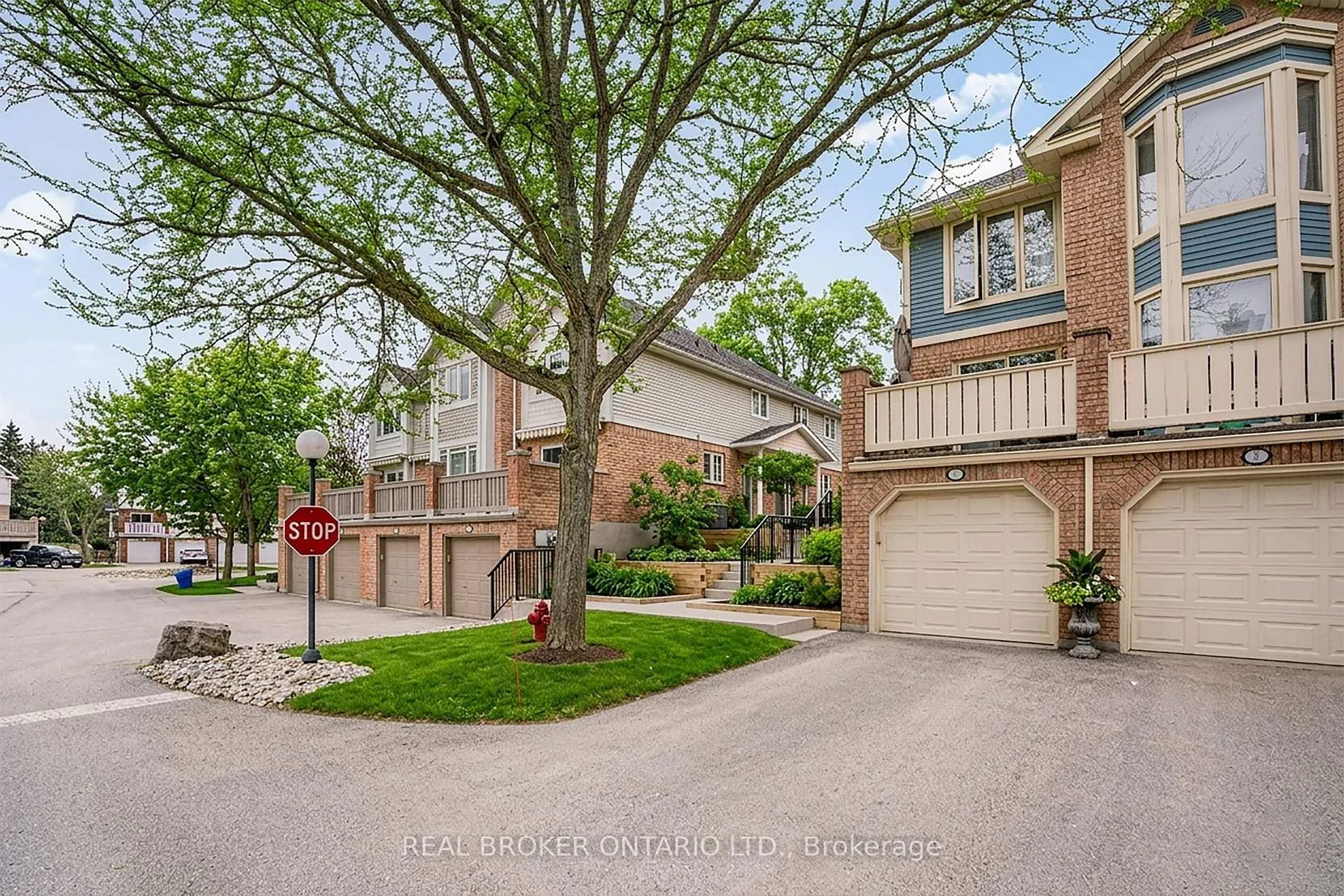 Photo 34 of Unit 11, 941 Gordon Street, Guelph, Kortright West — HOMEH