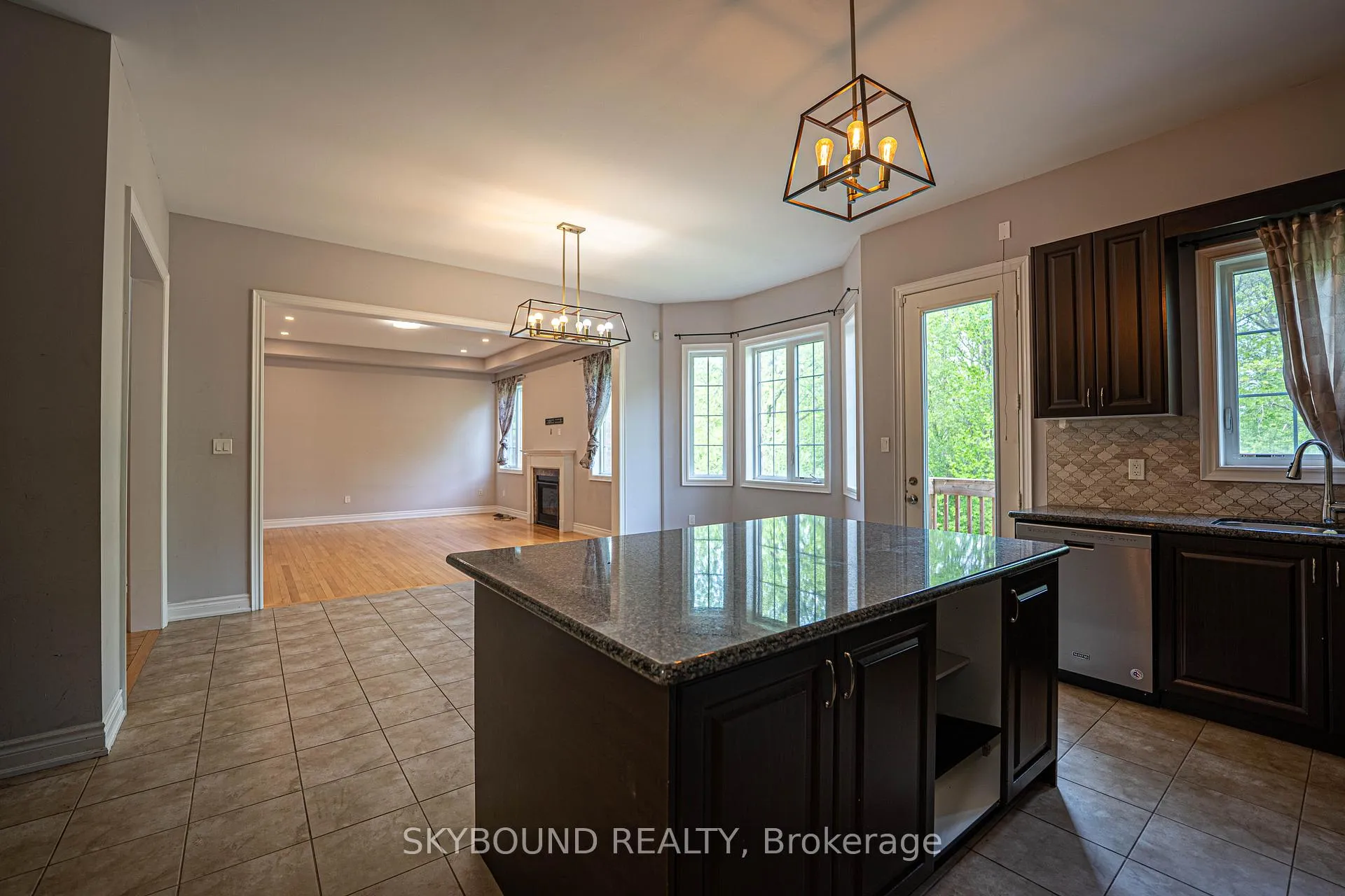 Photo 9 of 3217 Meadow Marsh Crescent, Oakville, Joshua Meadows — HOMEH
