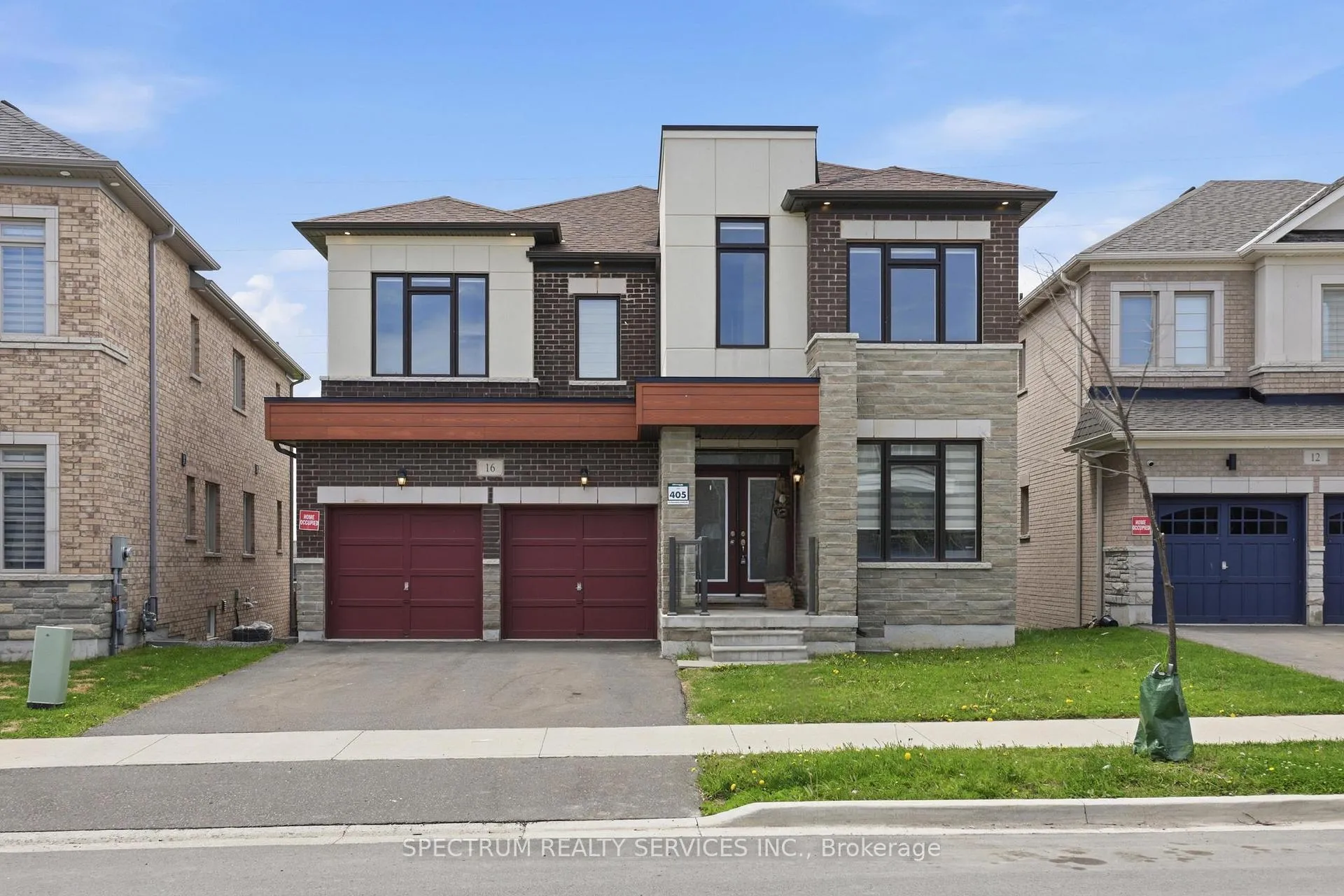 Front of 16 Trailbank Gardens