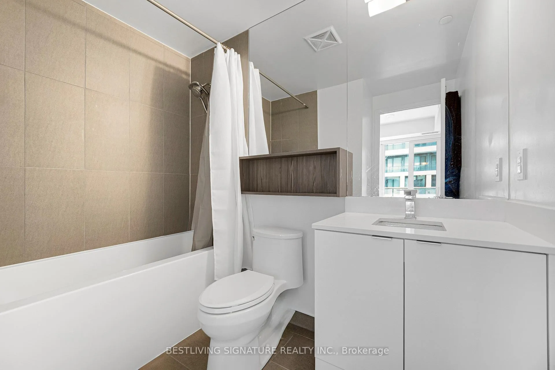 Photo 13 of Unit 1221, 60 Princess Street, Toronto, Waterfront Communities — HOMEH