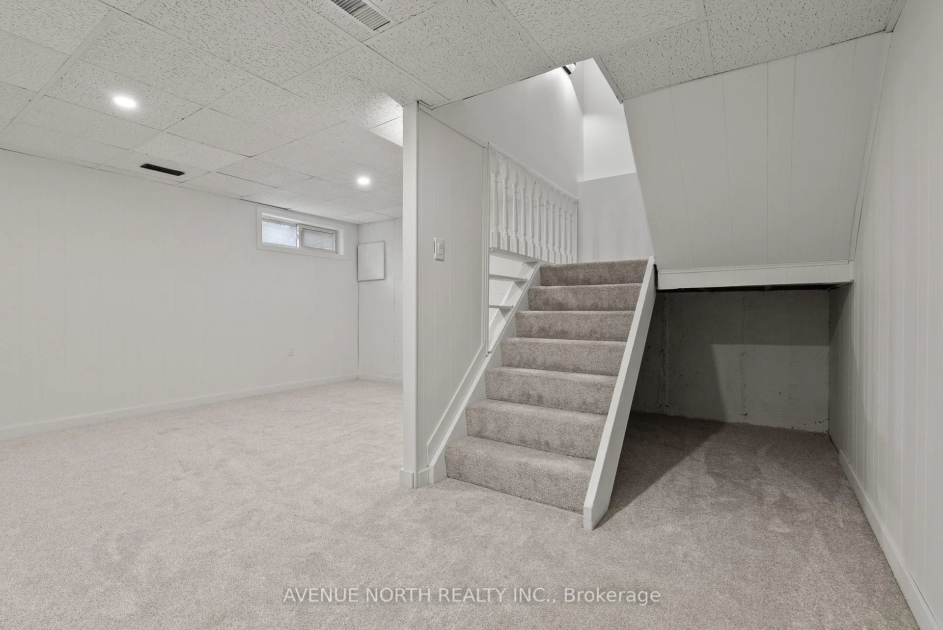 Photo 30 of 1408 Ballard Crescent, Ottawa, Pineview — HOMEH