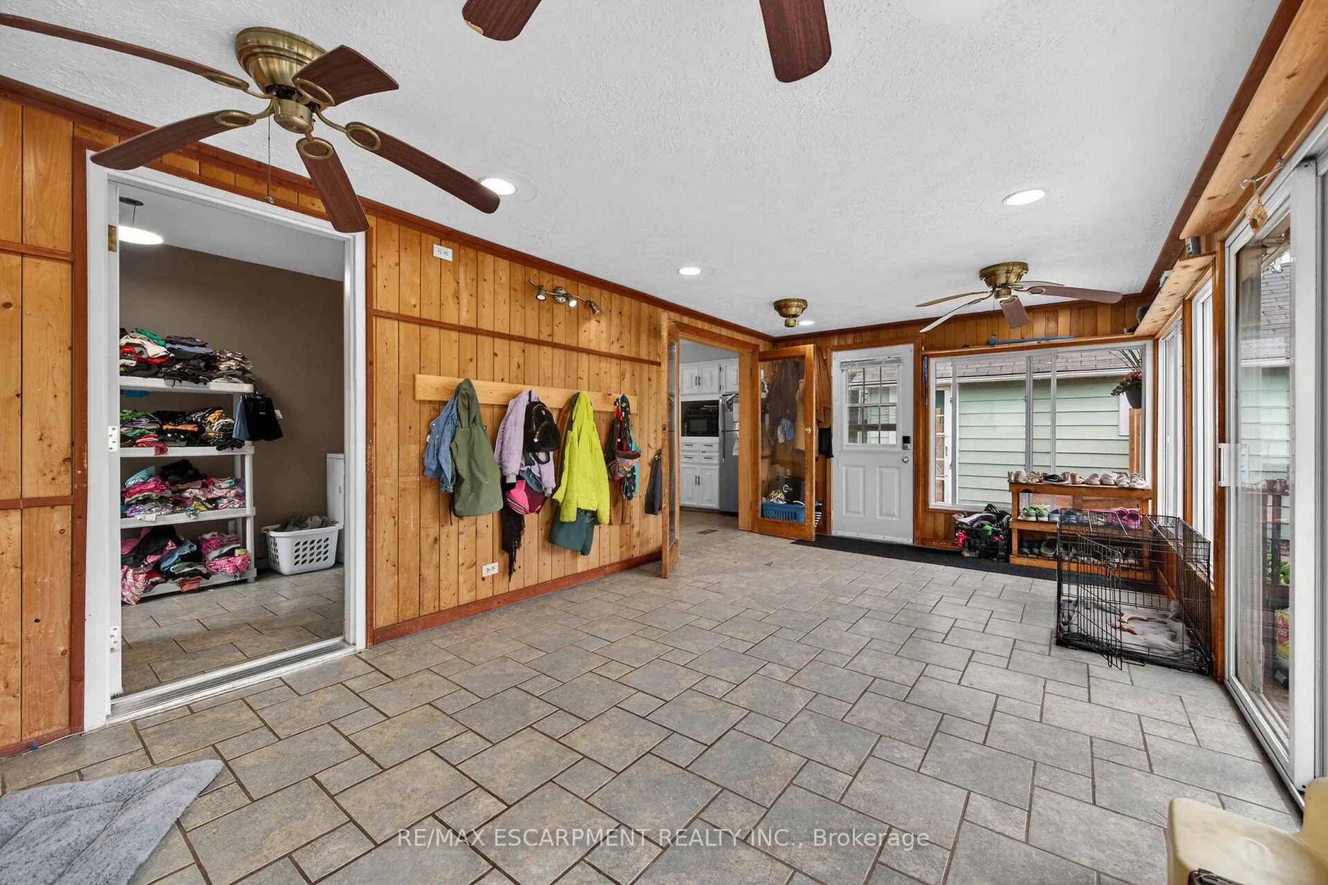 Photo 8 of 827 Pine Street, Haldimand, Dunnville — HOMEH