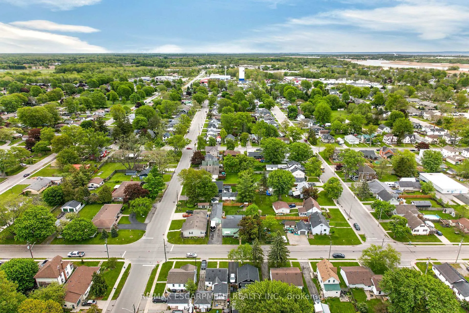 Photo 50 of 827 Pine Street, Haldimand, Dunnville — HOMEH