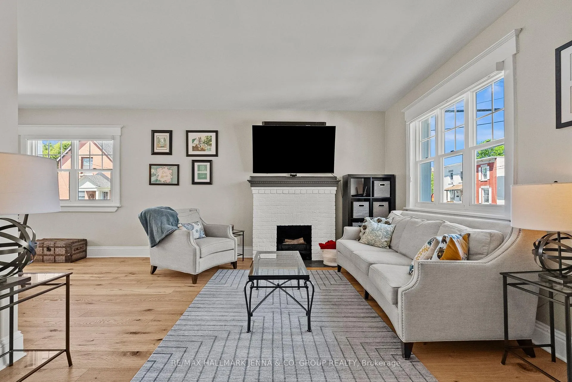 Photo 5 of 114 Hamilton Avenue N, Ottawa, Ottawa West — HOMEH