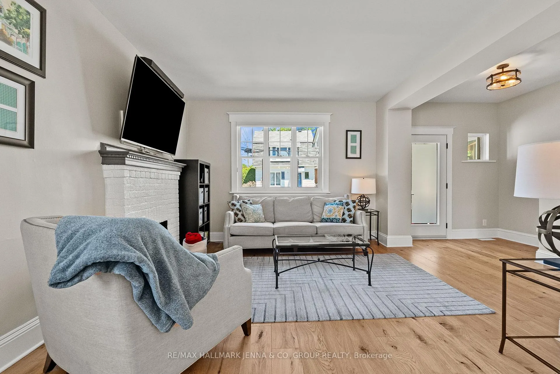 Photo 6 of 114 Hamilton Avenue N, Ottawa, Ottawa West — HOMEH