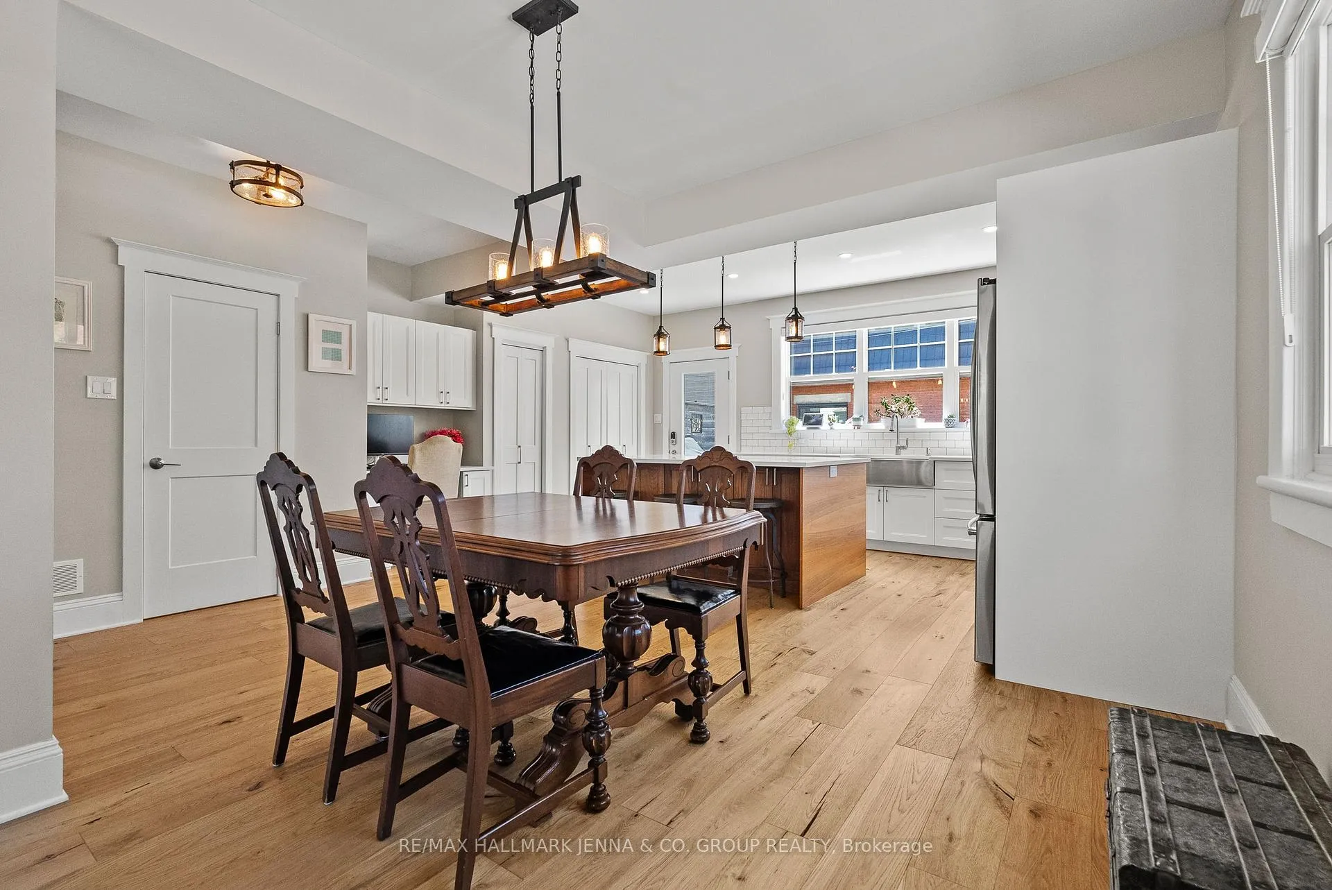 Photo 9 of 114 Hamilton Avenue N, Ottawa, Ottawa West — HOMEH