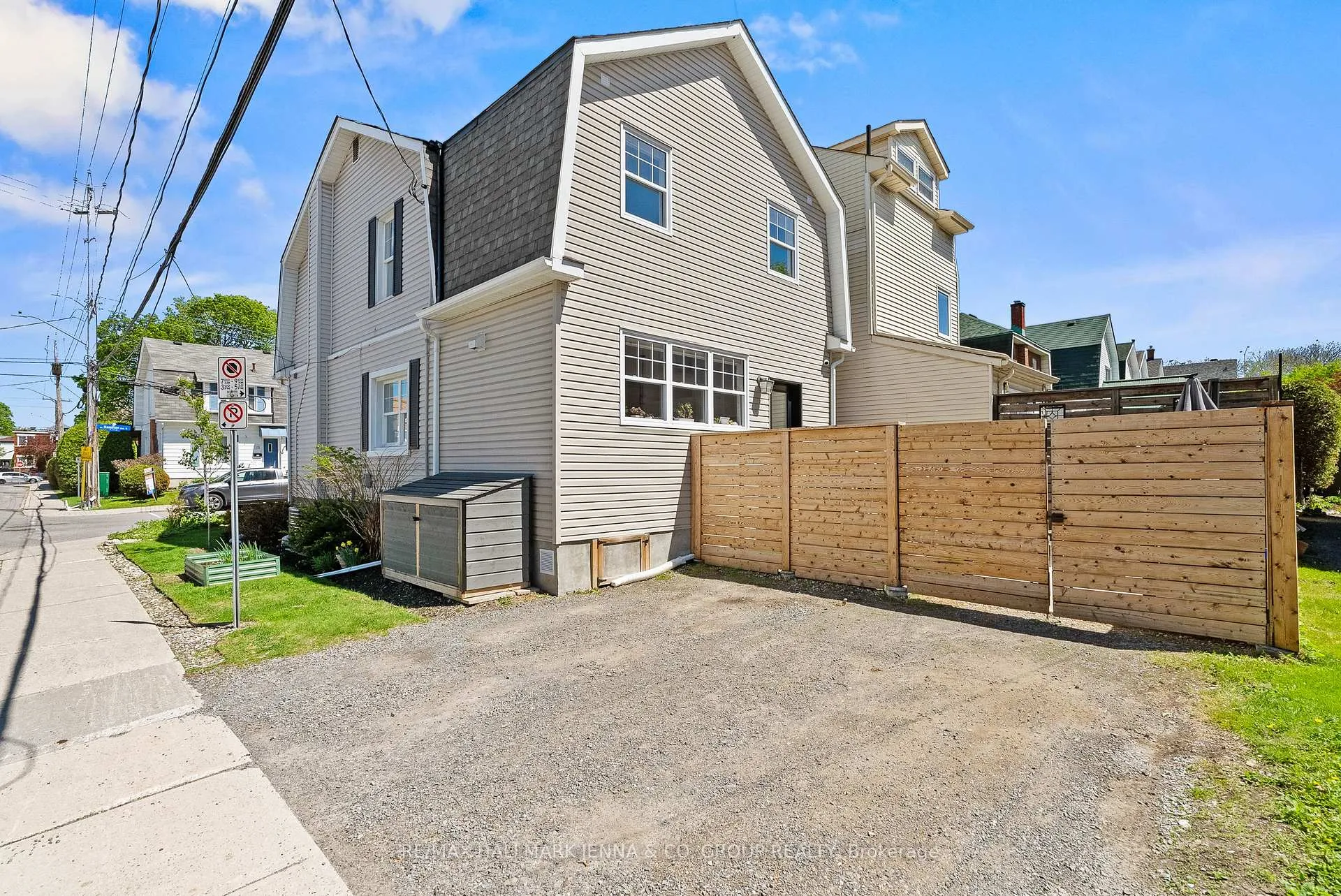 Photo 29 of 114 Hamilton Avenue N, Ottawa, Ottawa West — HOMEH