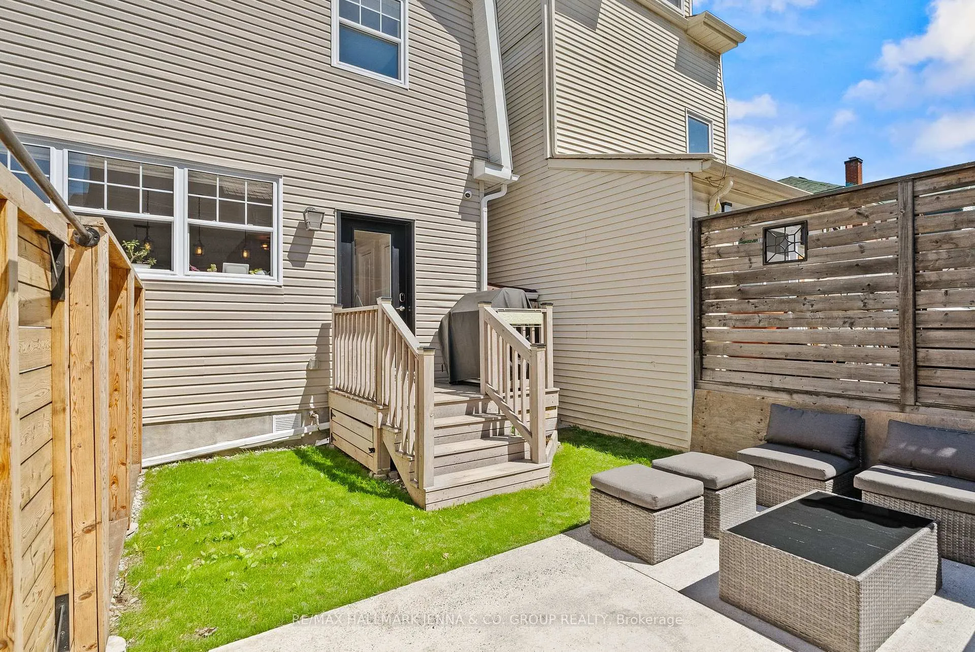 Photo 31 of 114 Hamilton Avenue N, Ottawa, Ottawa West — HOMEH