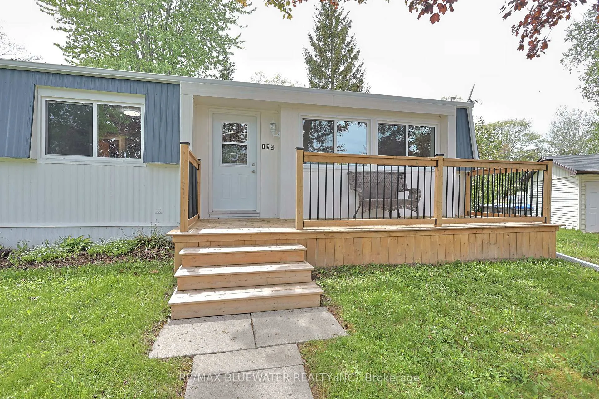 Photo 8 of 179 Pebble Beach Parkway, South Huron, Stephen — HOMEH