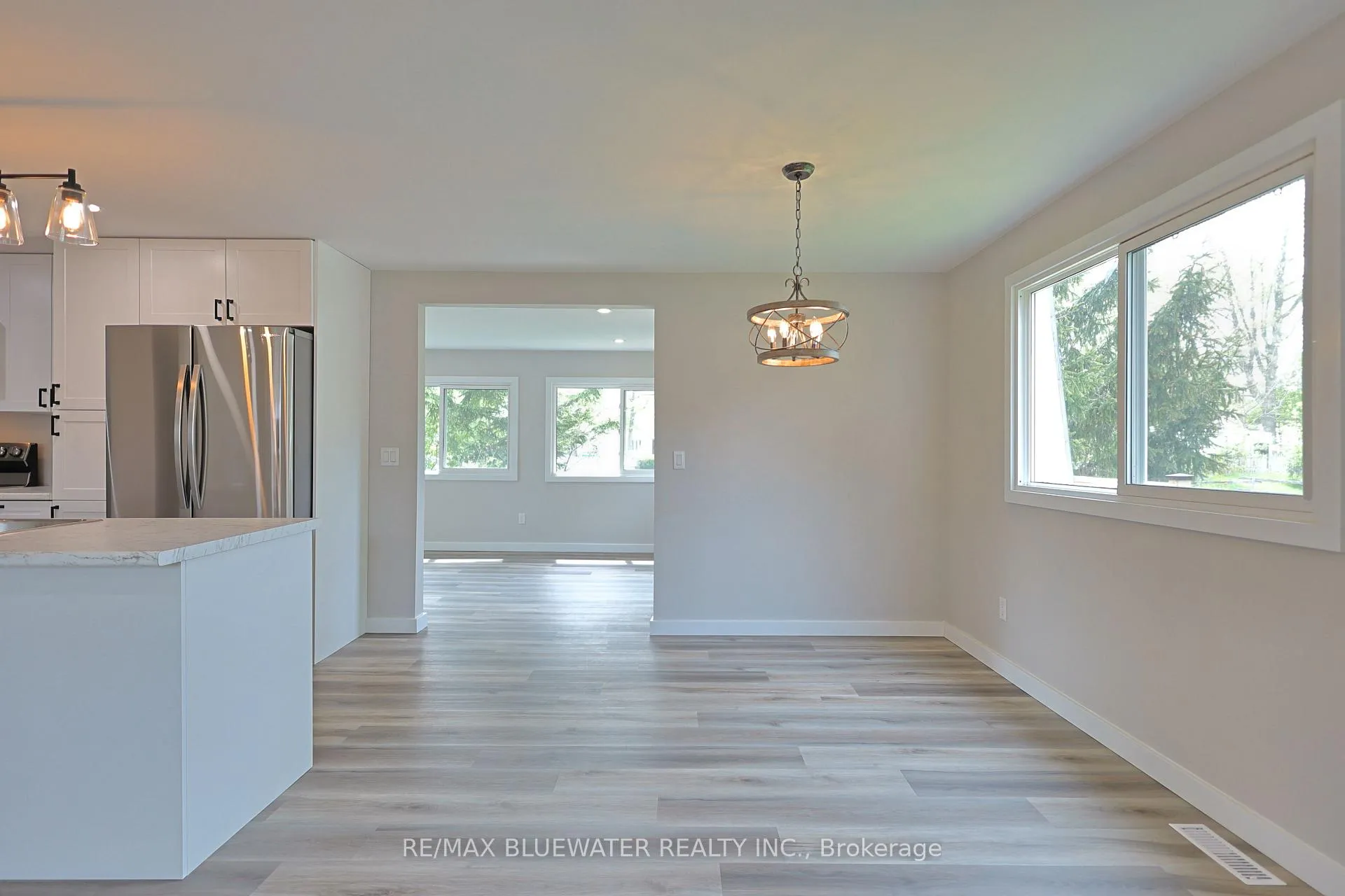 Photo 14 of 179 Pebble Beach Parkway, South Huron, Stephen — HOMEH
