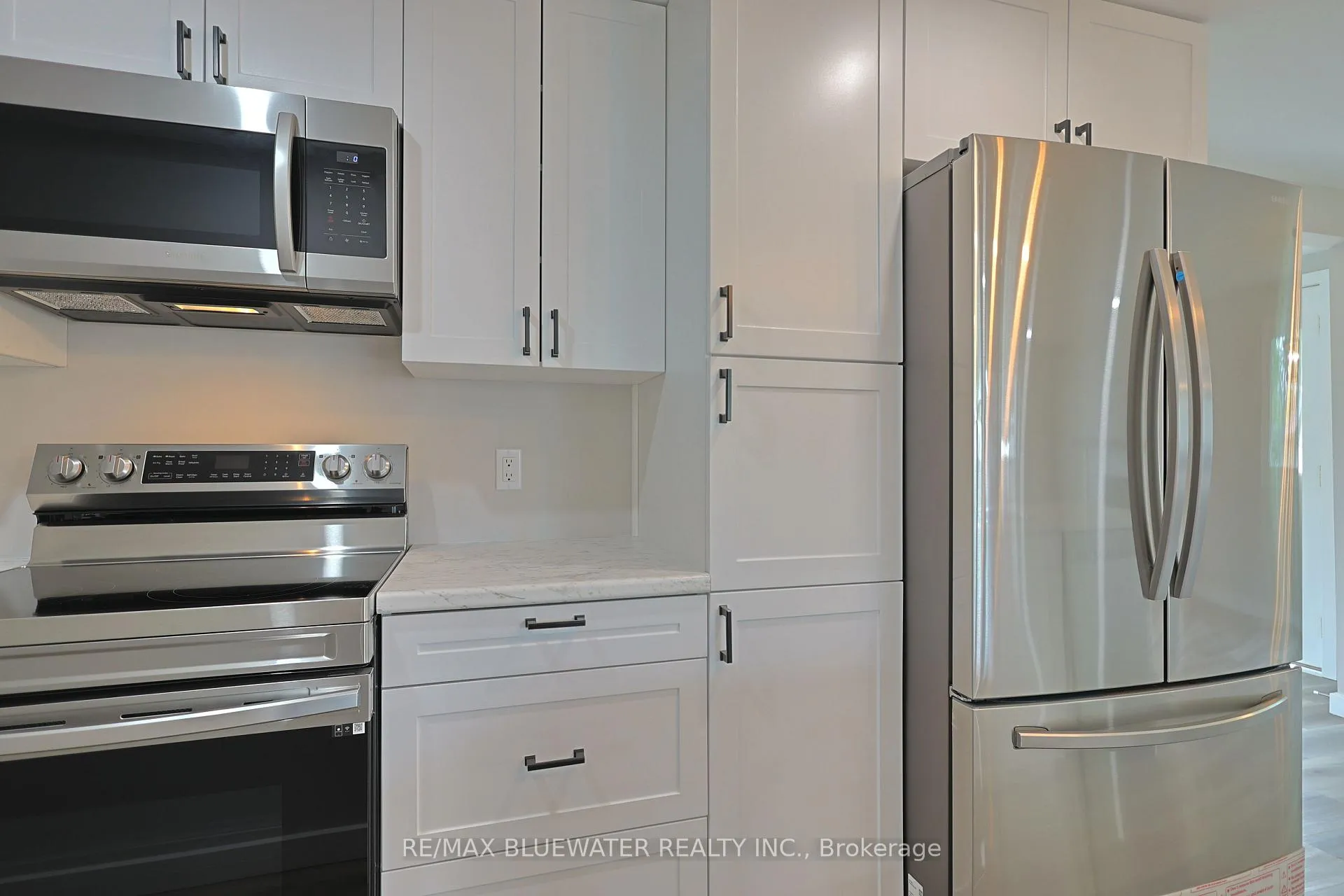 Photo 19 of 179 Pebble Beach Parkway, South Huron, Stephen — HOMEH