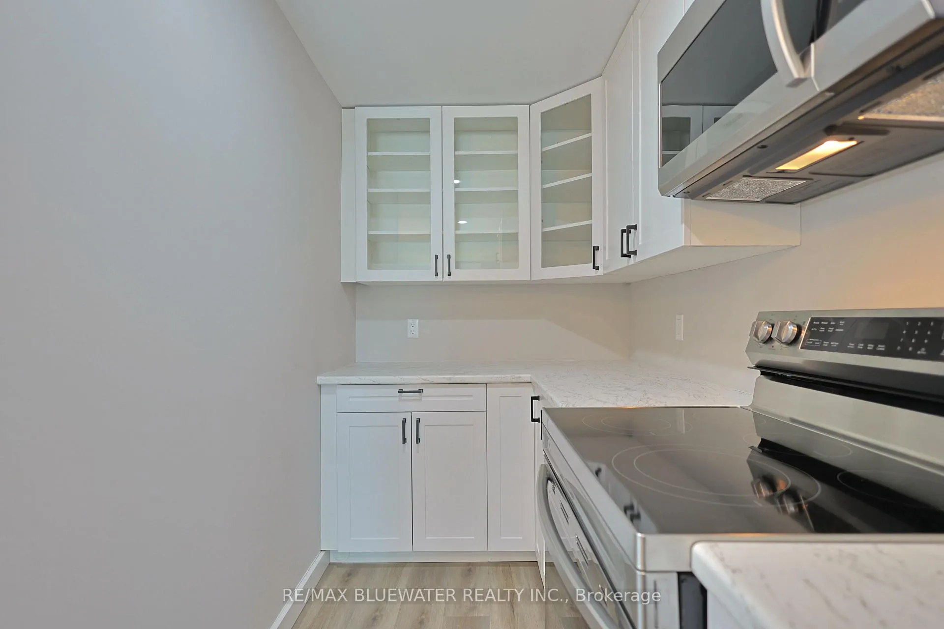 Photo 21 of 179 Pebble Beach Parkway, South Huron, Stephen — HOMEH