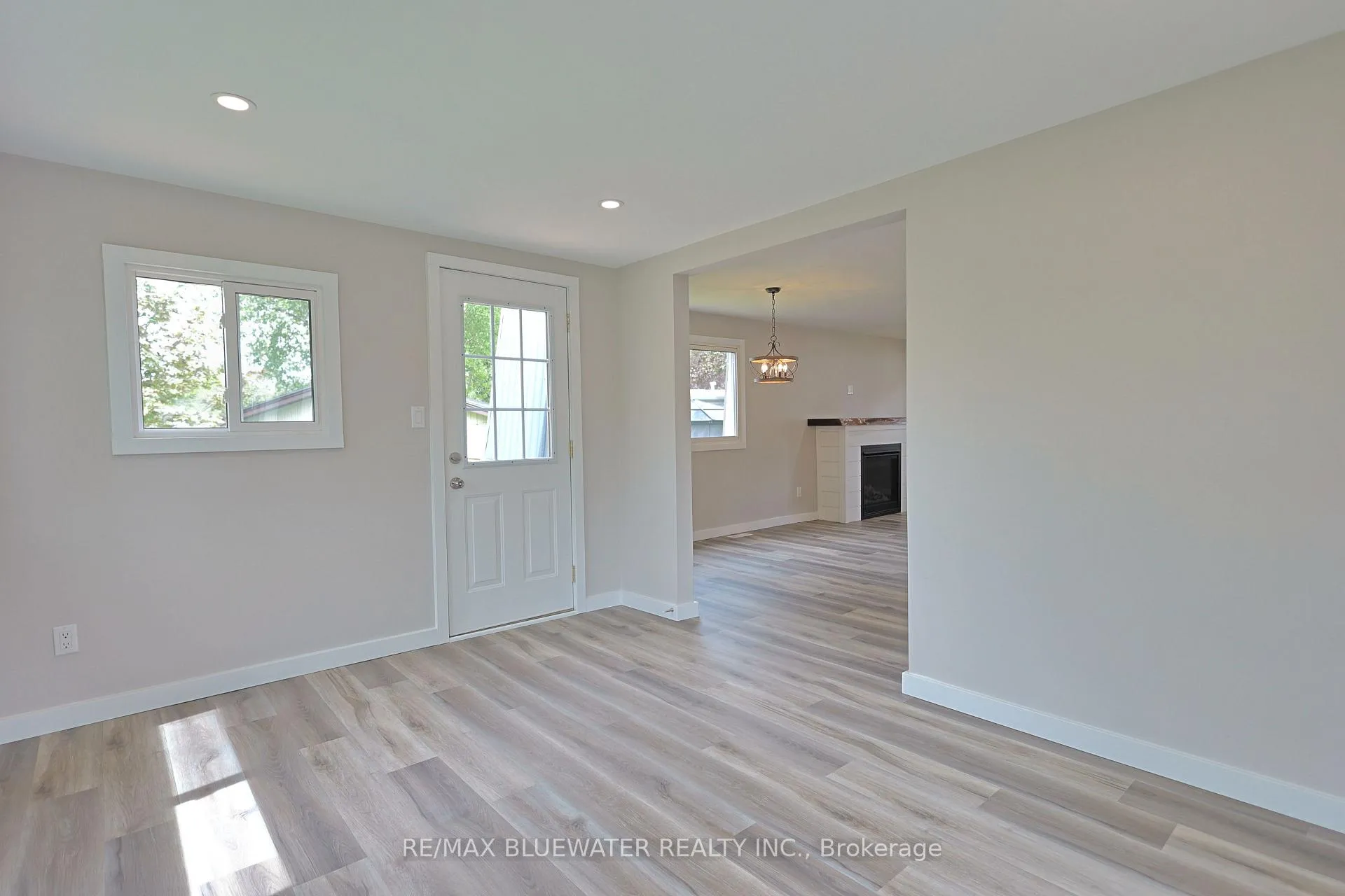 Photo 22 of 179 Pebble Beach Parkway, South Huron, Stephen — HOMEH