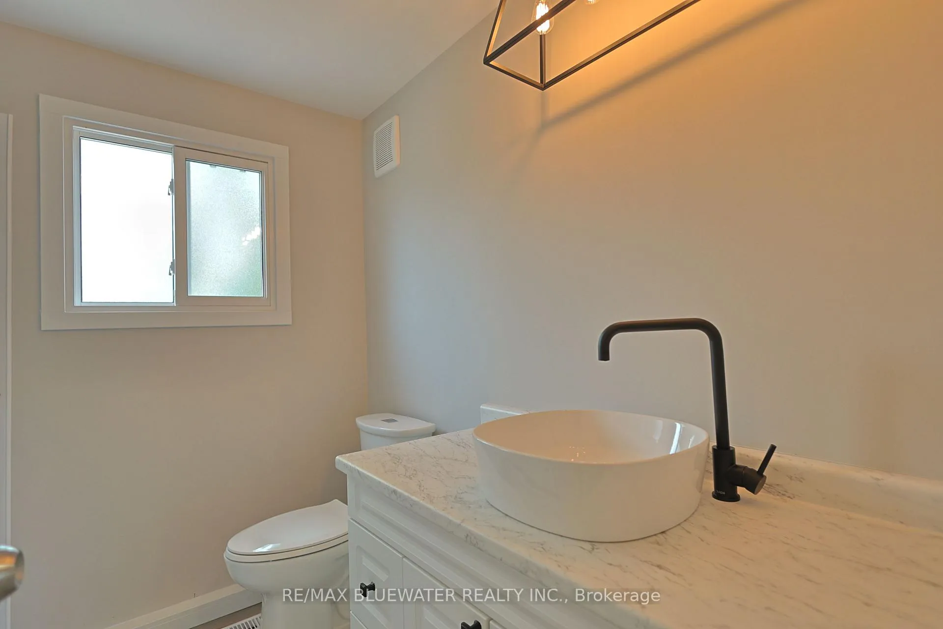 Photo 29 of 179 Pebble Beach Parkway, South Huron, Stephen — HOMEH