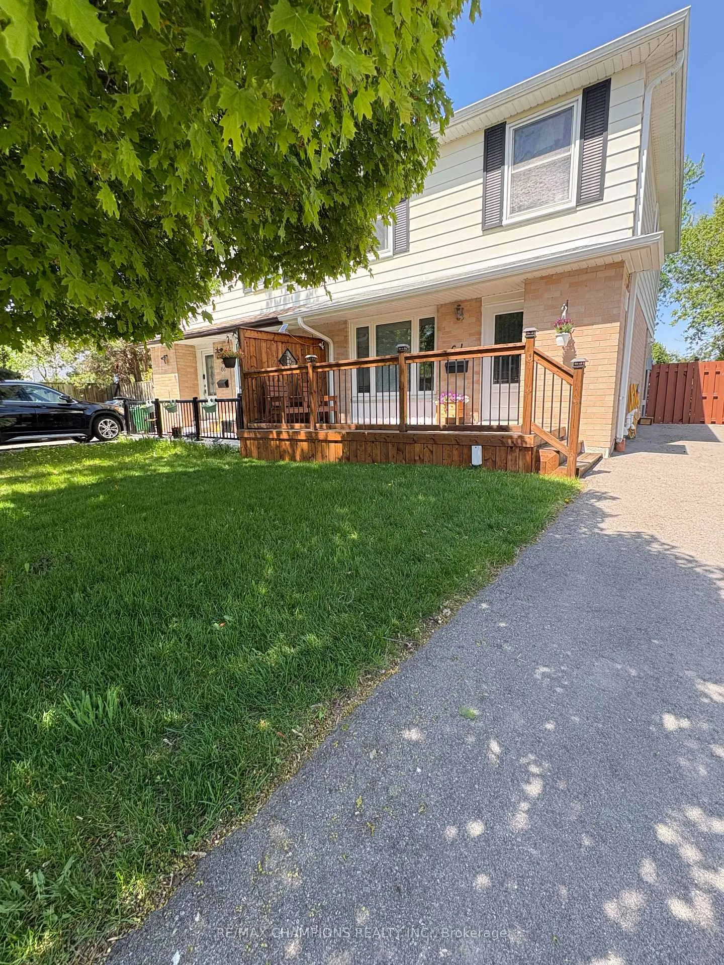 Photo 1 of 64 Greenbriar Road, Brampton, Northgate — HOMEH