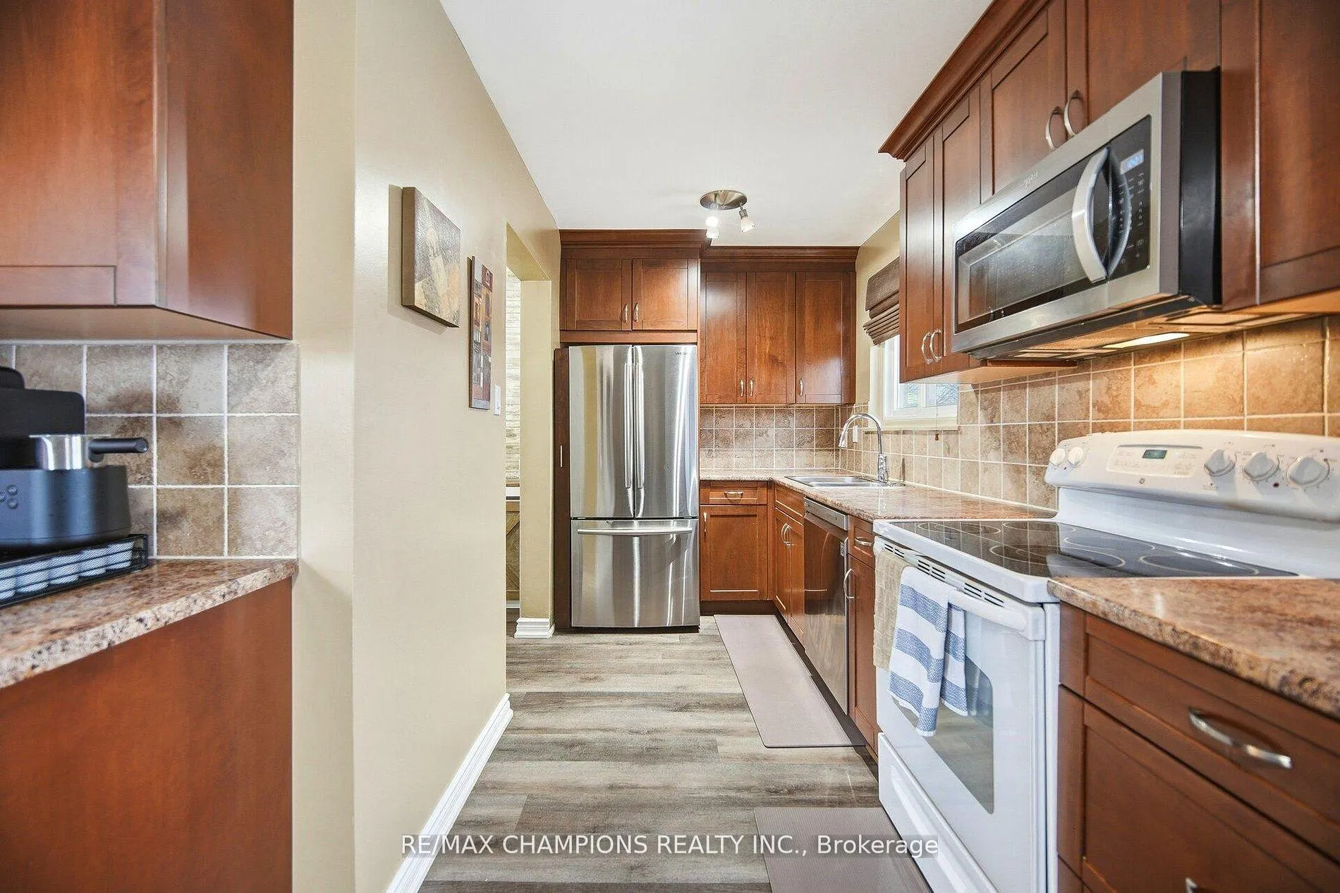 Photo 6 of 64 Greenbriar Road, Brampton, Northgate — HOMEH