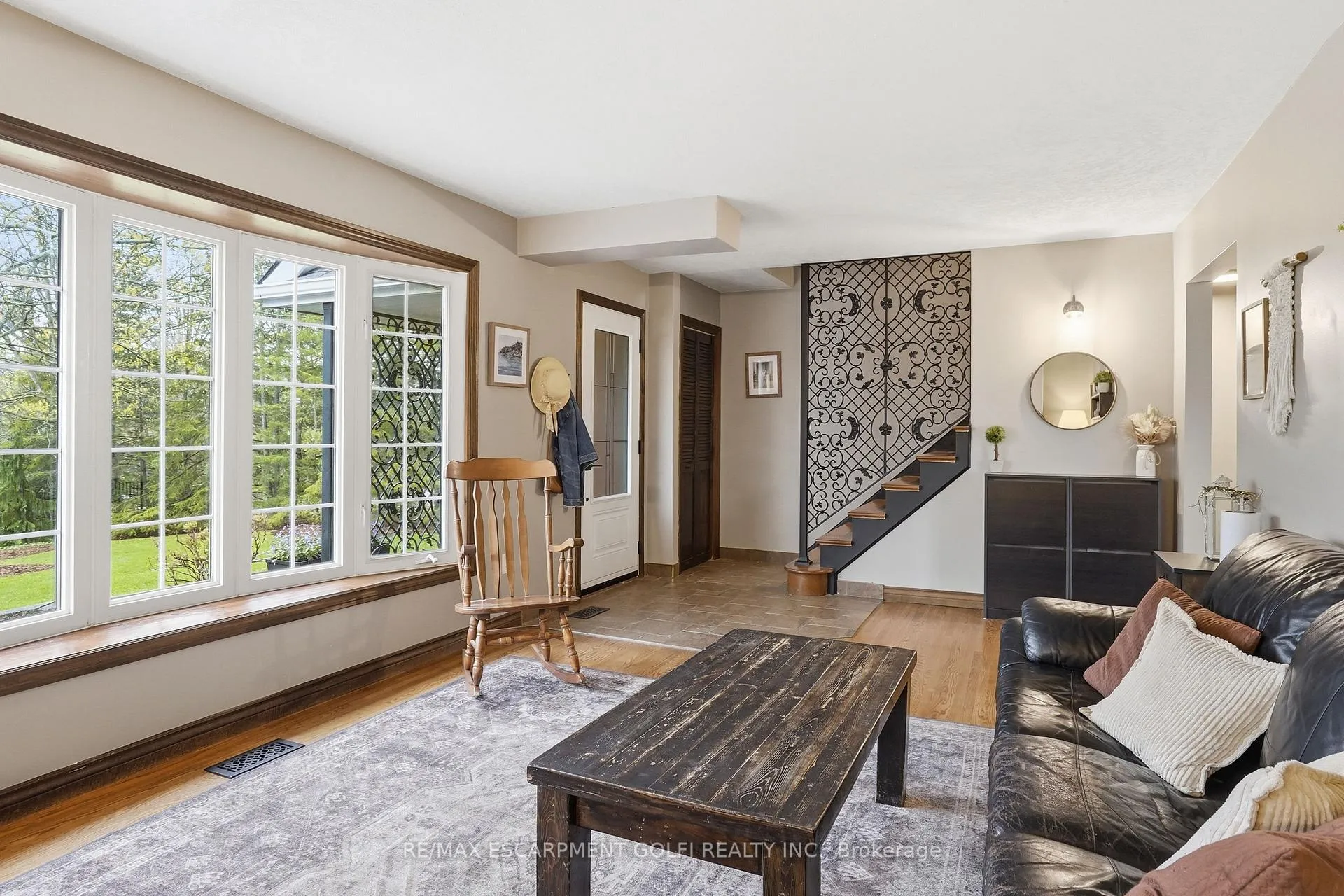 Photo 7 of 800 Hall Road, Hamilton, Rural Glanbrook — HOMEH