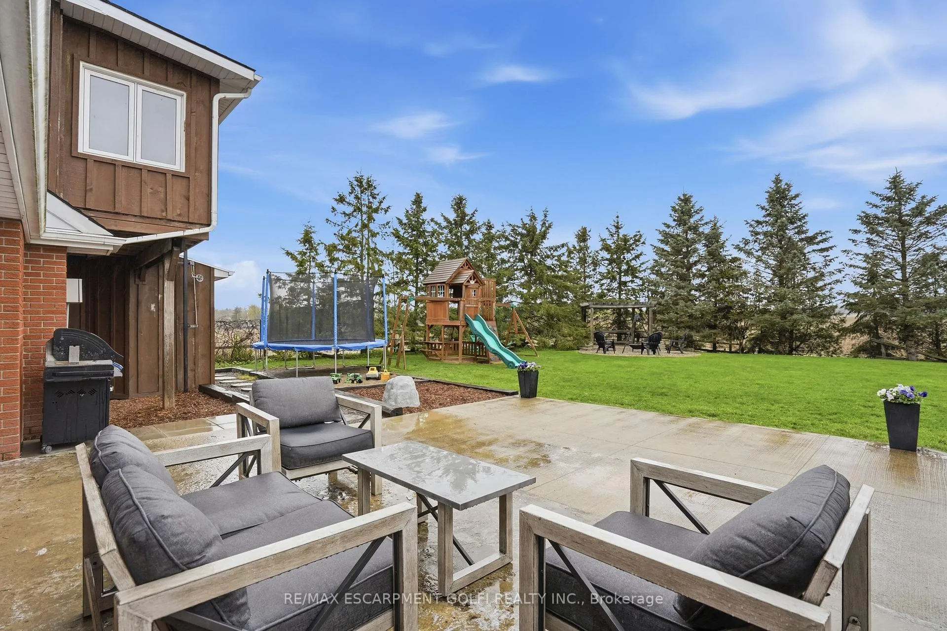 Photo 25 of 800 Hall Road, Hamilton, Rural Glanbrook — HOMEH