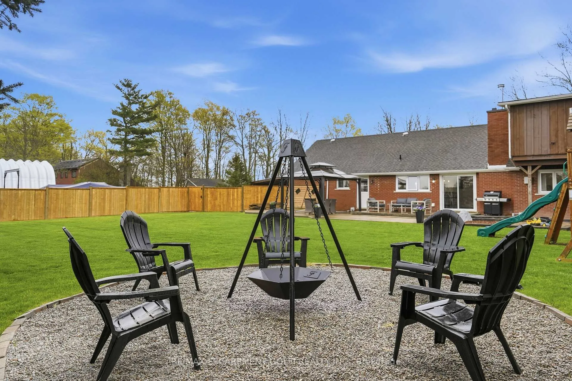 Photo 29 of 800 Hall Road, Hamilton, Rural Glanbrook — HOMEH