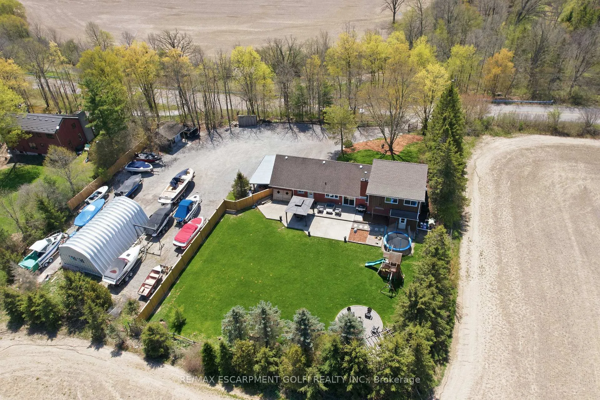 Photo 33 of 800 Hall Road, Hamilton, Rural Glanbrook — HOMEH