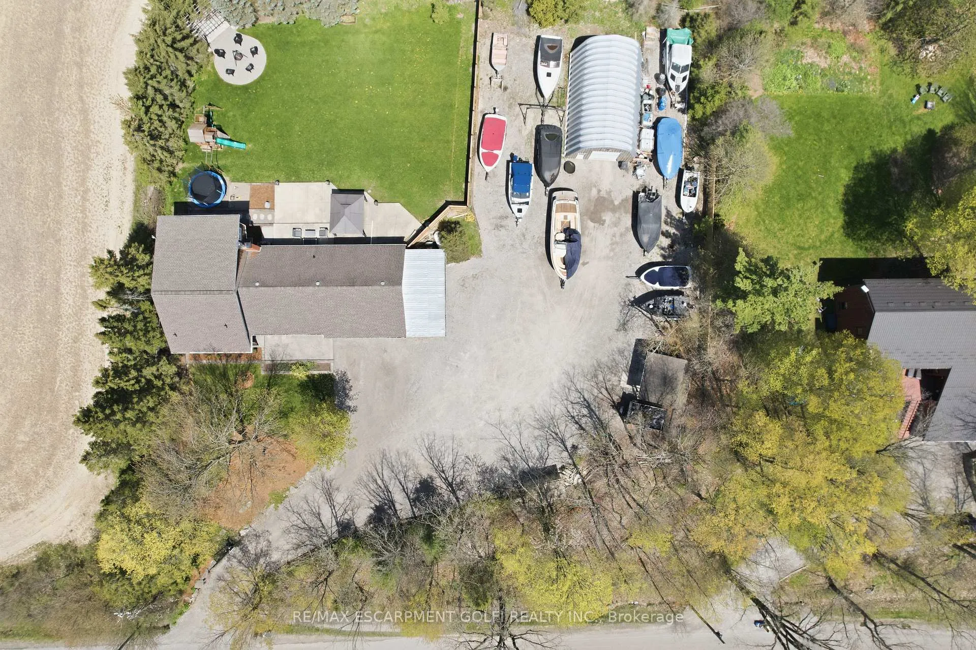 Photo 35 of 800 Hall Road, Hamilton, Rural Glanbrook — HOMEH