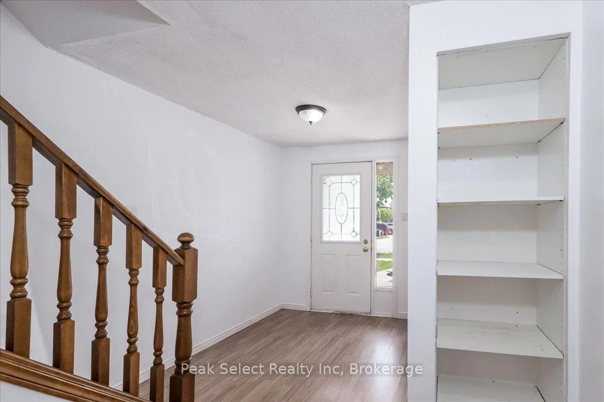 Photo 6 of 29 Southvale Road, St. Marys — HOMEH