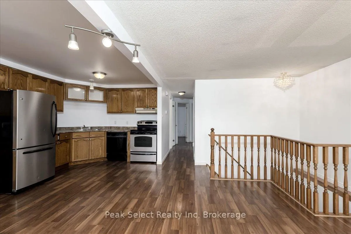 Photo 14 of 29 Southvale Road, St. Marys — HOMEH