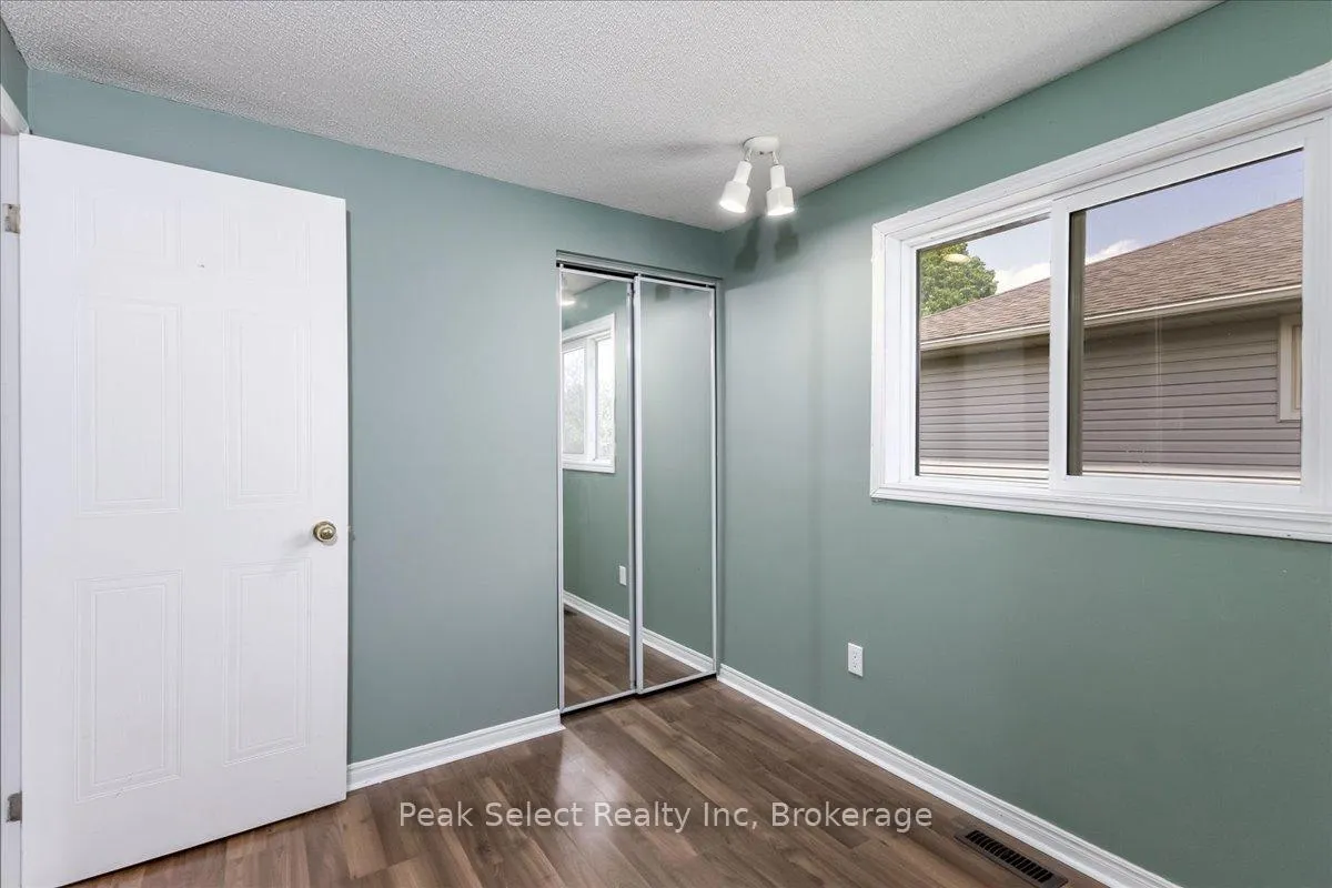 Photo 24 of 29 Southvale Road, St. Marys — HOMEH