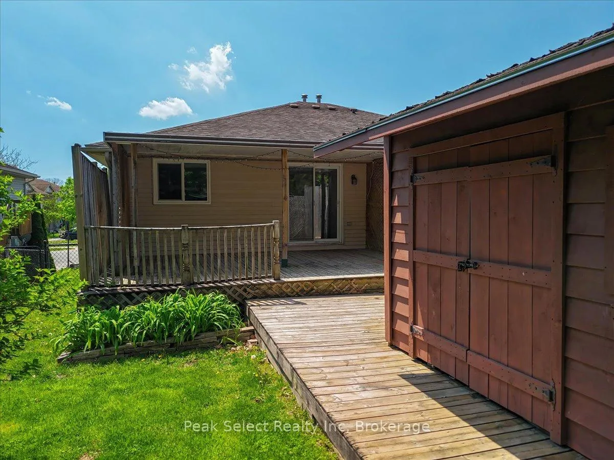 Photo 34 of 29 Southvale Road, St. Marys — HOMEH