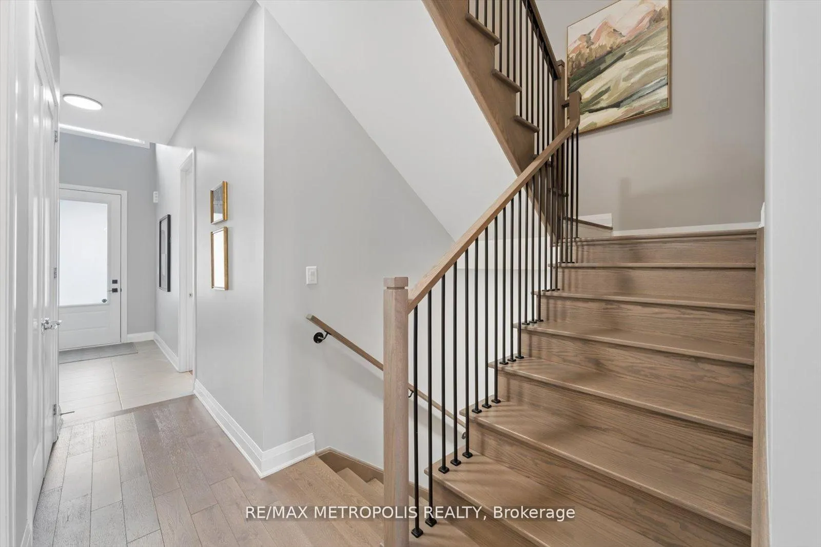 Photo 29 of 19 Vern Robertson Gate, Uxbridge — HOMEH