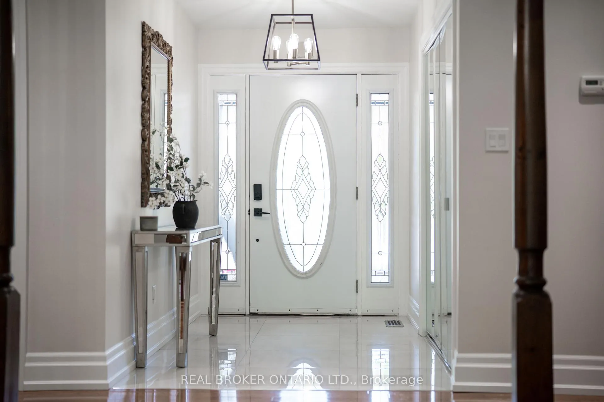 Photo 4 of 44 Hickman Street, Caledon, Bolton West — HOMEH