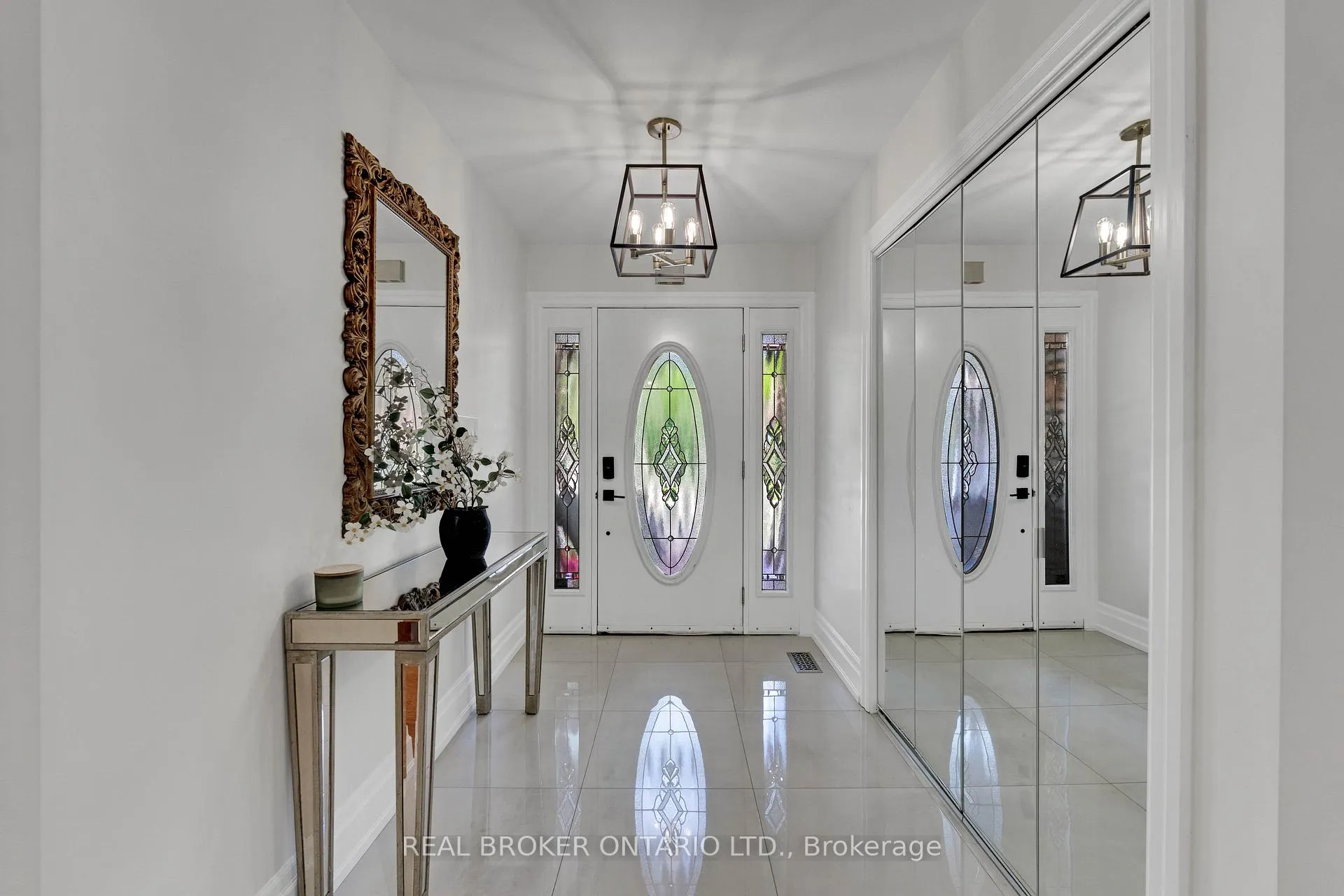Photo 5 of 44 Hickman Street, Caledon, Bolton West — HOMEH