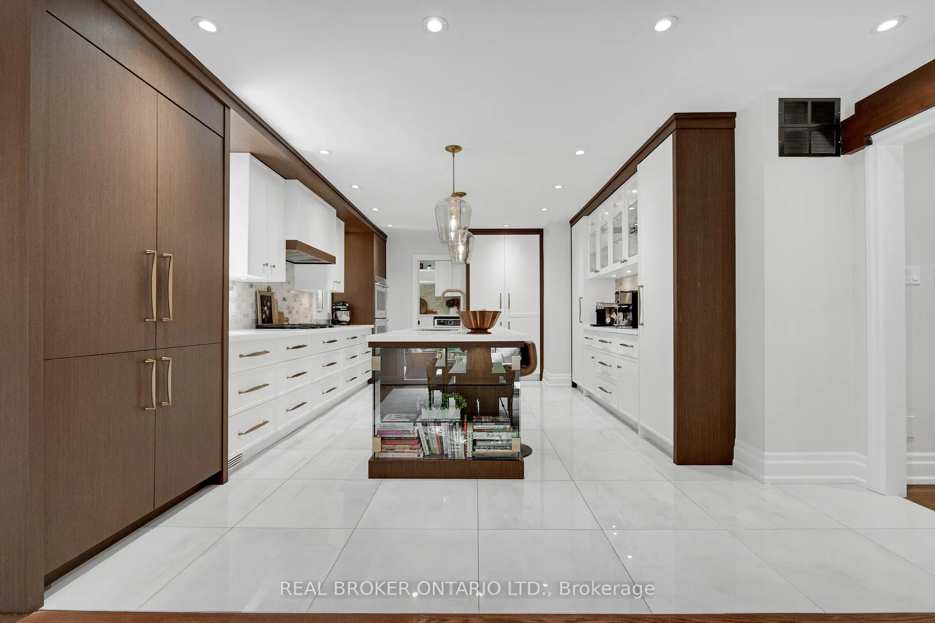 Photo 12 of 44 Hickman Street, Caledon, Bolton West — HOMEH