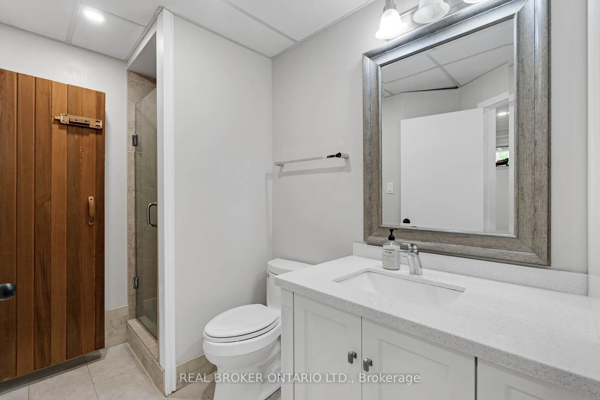 Photo 32 of 44 Hickman Street, Caledon, Bolton West — HOMEH