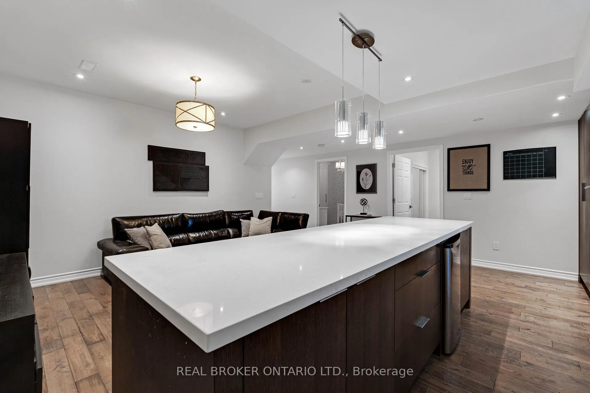 Photo 39 of 44 Hickman Street, Caledon, Bolton West — HOMEH