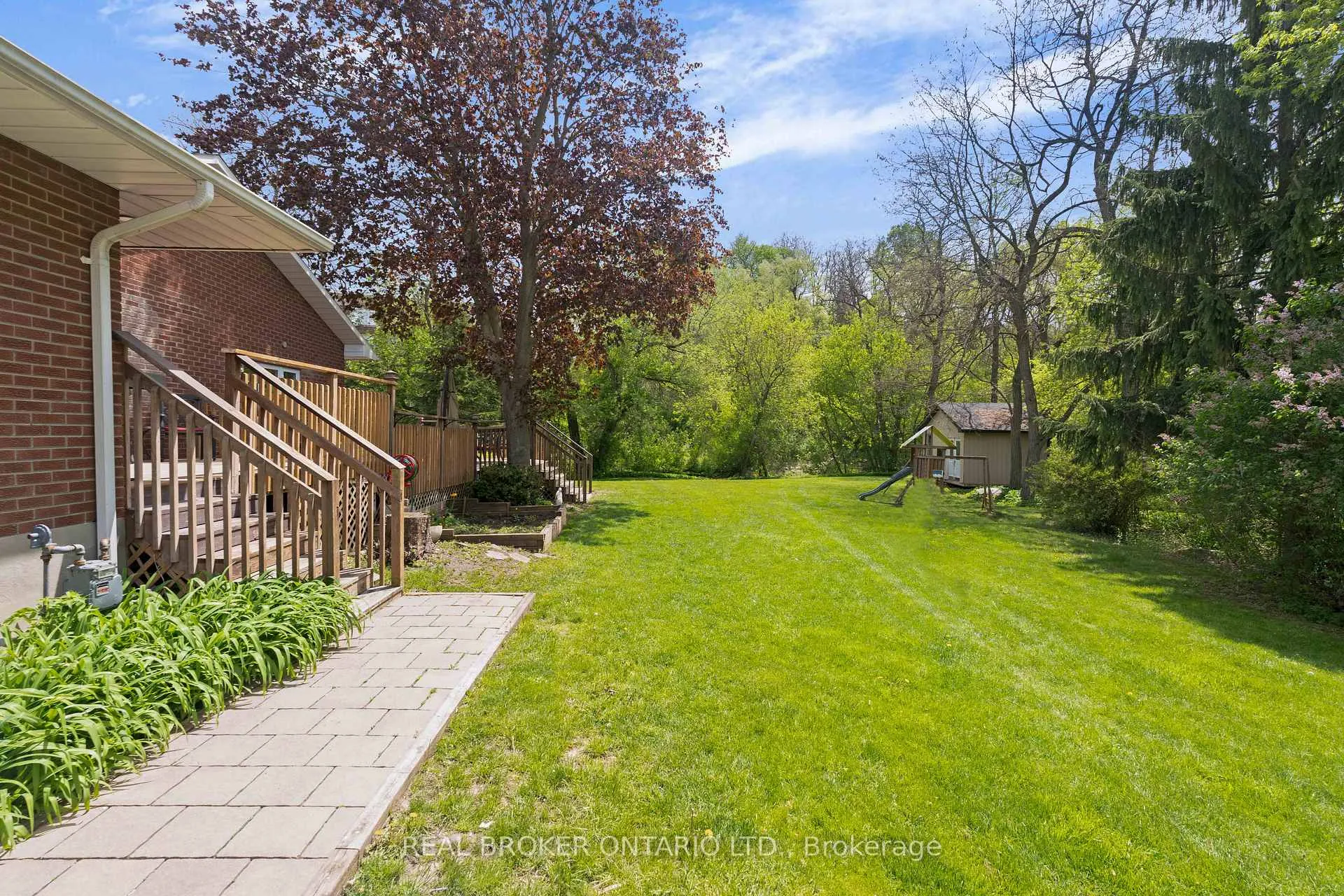 Photo 42 of 44 Hickman Street, Caledon, Bolton West — HOMEH